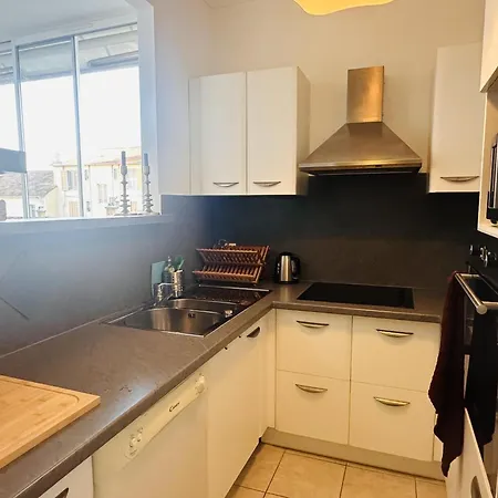 Apartment Bright One Bedroom In The Center Of Cannes13 Minutes Walk To The Palais Des Festivals - 2290 Cannes