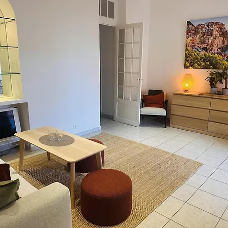 Apartment Bright One Bedroom In The Center Of Cannes13 Minutes Walk To The Palais Des Festivals - 2290 Cannes